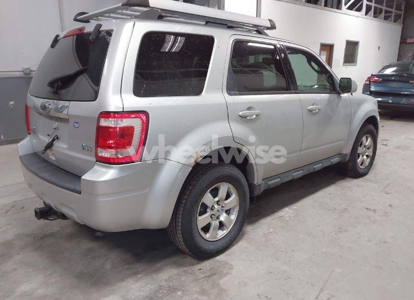 Photo 4 of 2010 Ford Escape LIMITED (VIN 1FMCU9EG9AKA68603)