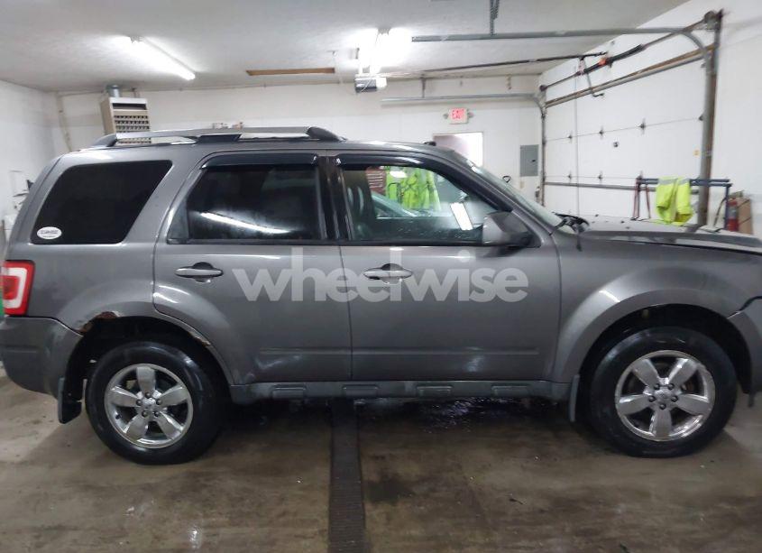 Photo 13 of 2010 Ford Escape LIMITED (VIN 1FMCU9EG9AKB60780)