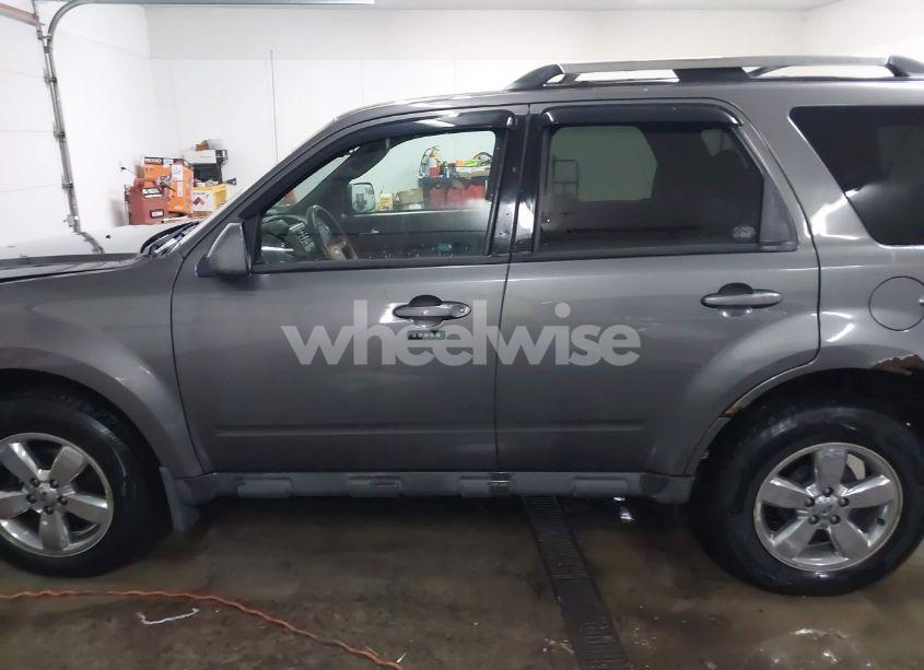 Photo 14 of 2010 Ford Escape LIMITED (VIN 1FMCU9EG9AKB60780)