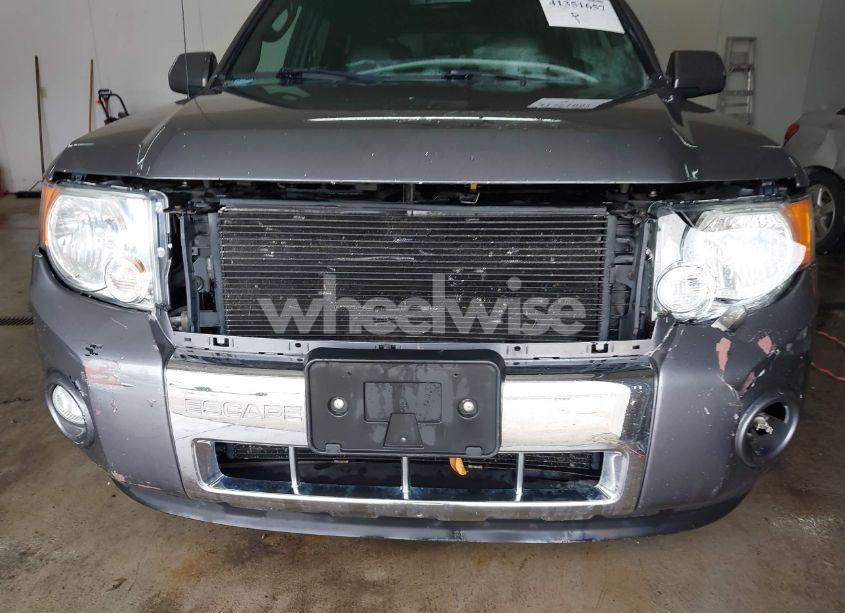 Photo 6 of 2010 Ford Escape LIMITED (VIN 1FMCU9EG9AKB60780)