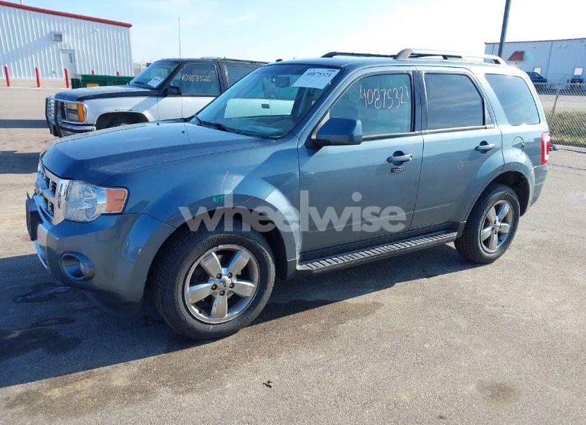 Photo 2 of 2010 Ford Escape LIMITED (VIN 1FMCU9EG9AKB91981)