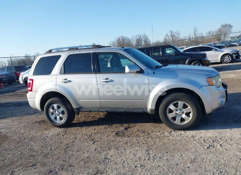 Photo 13 of 2010 Ford Escape LIMITED (VIN 1FMCU9EG9AKC84001)