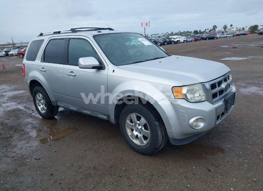 2011 Ford Escape LIMITED (VIN 1FMCU9EG9BKA22528) main photo