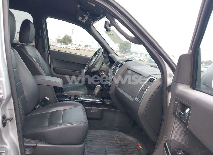 Photo 5 of 2011 Ford Escape LIMITED (VIN 1FMCU9EG9BKA22528)