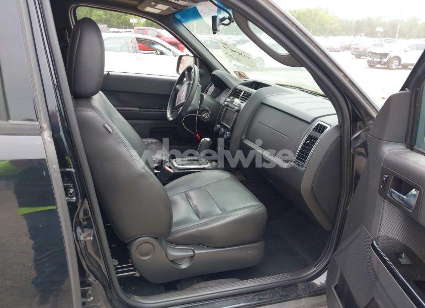 Photo 5 of 2010 Ford Escape LIMITED (VIN 1FMCU9EGXAKA03369)