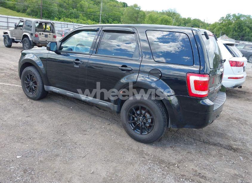 Photo 3 of 2010 Ford Escape LIMITED (VIN 1FMCU9EGXAKA05848)