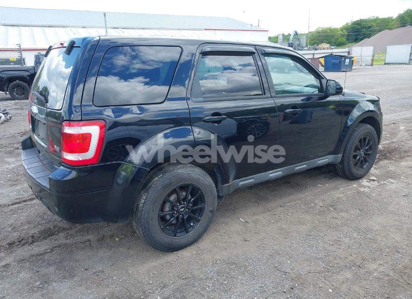 Photo 4 of 2010 Ford Escape LIMITED (VIN 1FMCU9EGXAKA05848)