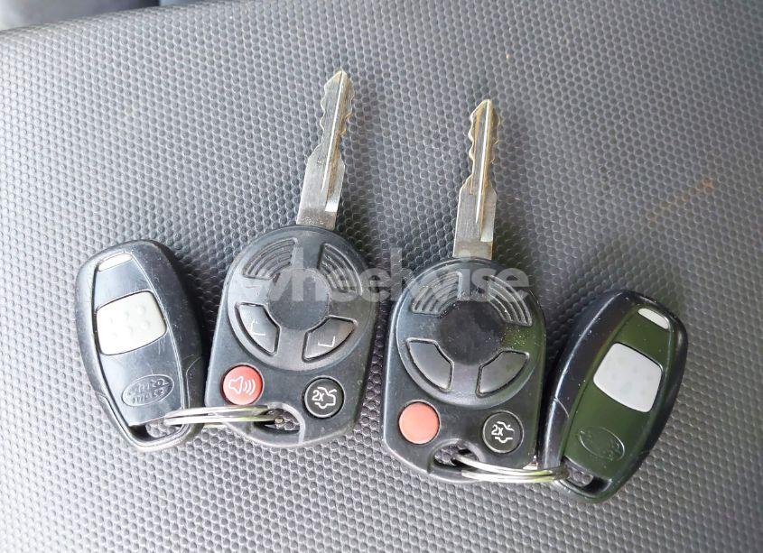 Photo 11 of 2010 Ford Escape LIMITED (VIN 1FMCU9EGXAKC05919)