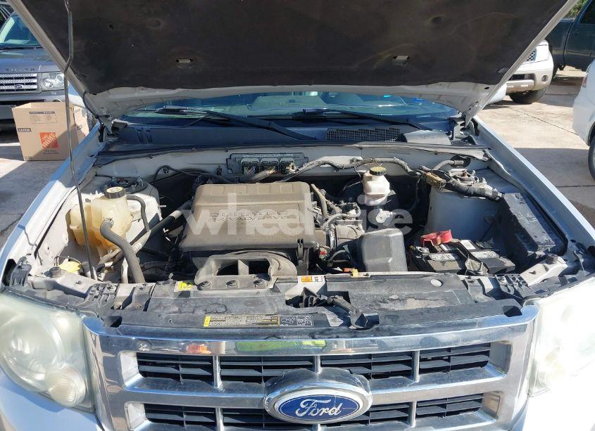 Photo 10 of 2010 Ford Escape LIMITED (VIN 1FMCU9EGXAKC13700)