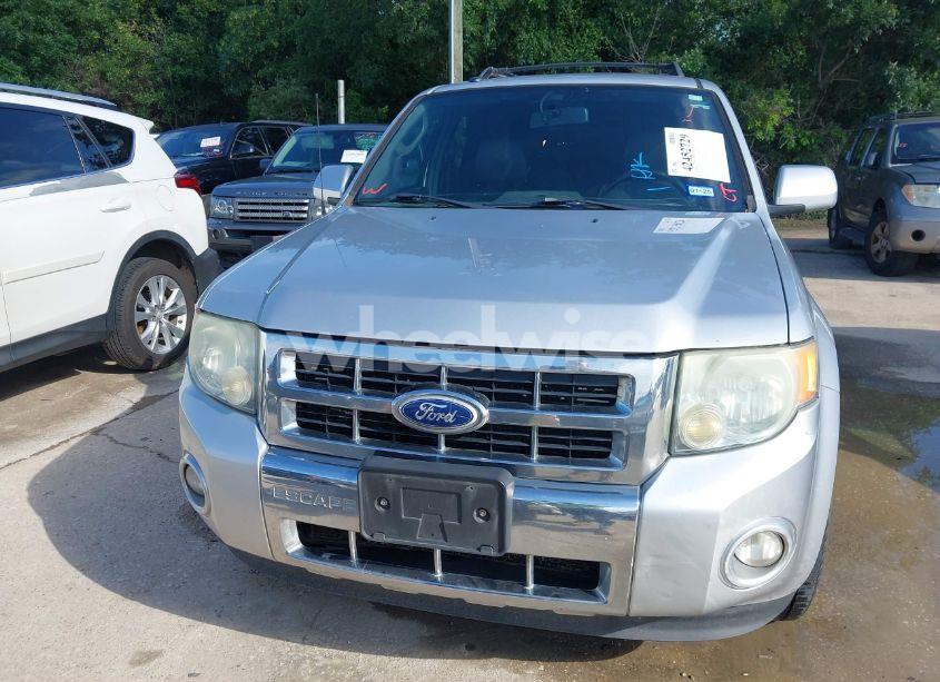 Photo 6 of 2010 Ford Escape LIMITED (VIN 1FMCU9EGXAKC13700)