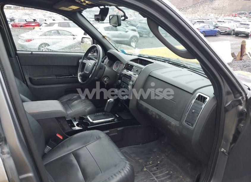 Photo 5 of 2010 Ford Escape LIMITED (VIN 1FMCU9EGXAKD36364)