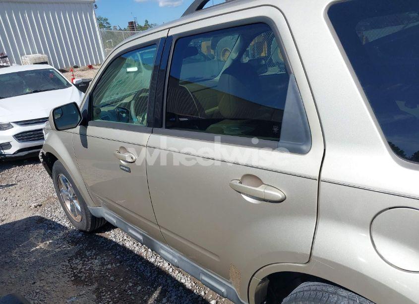 Photo 14 of 2011 Ford Escape LIMITED (VIN 1FMCU9EGXBKB63382)