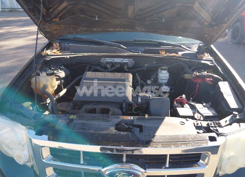 Photo 10 of 2011 Ford Escape LIMITED (VIN 1FMCU9EGXBKB66282)