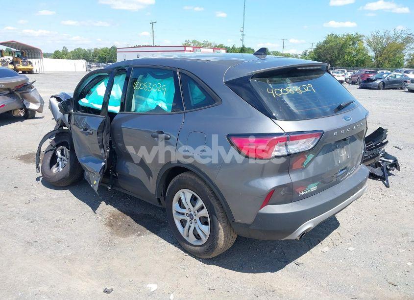 Photo 3 of 2022 Ford Escape S (VIN 1FMCU9F61NUB52835)
