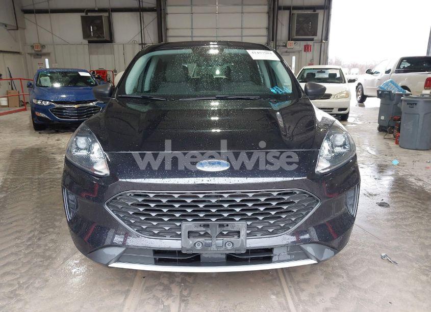 Photo 12 of 2021 Ford Escape S (VIN 1FMCU9F62MUA47199)