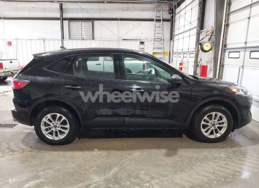 Photo 13 of 2021 Ford Escape S (VIN 1FMCU9F62MUA47199)