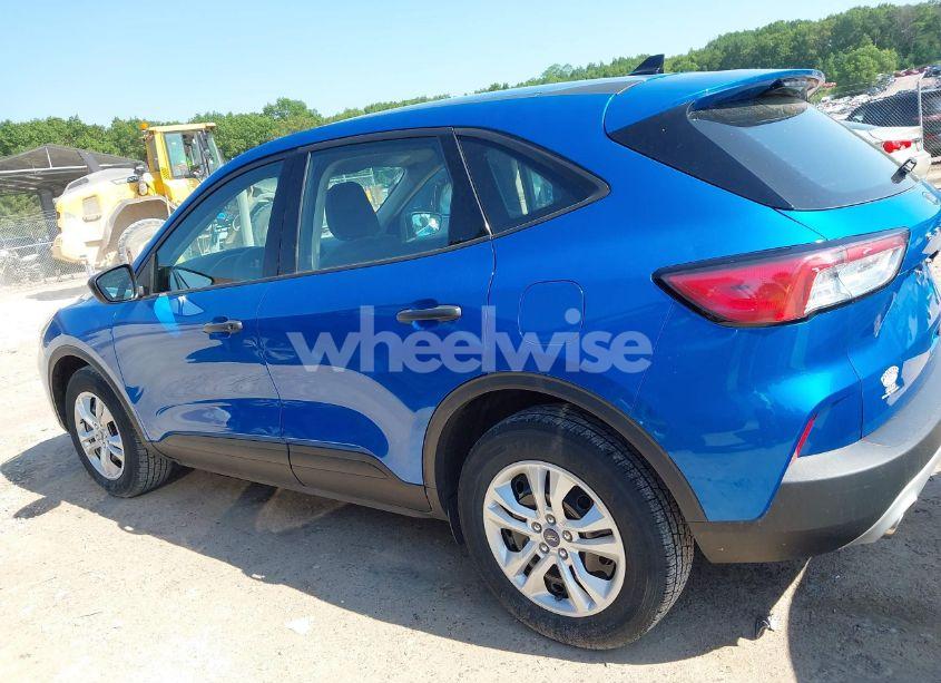 Photo 14 of 2020 Ford Escape S (VIN 1FMCU9F63LUA49364)