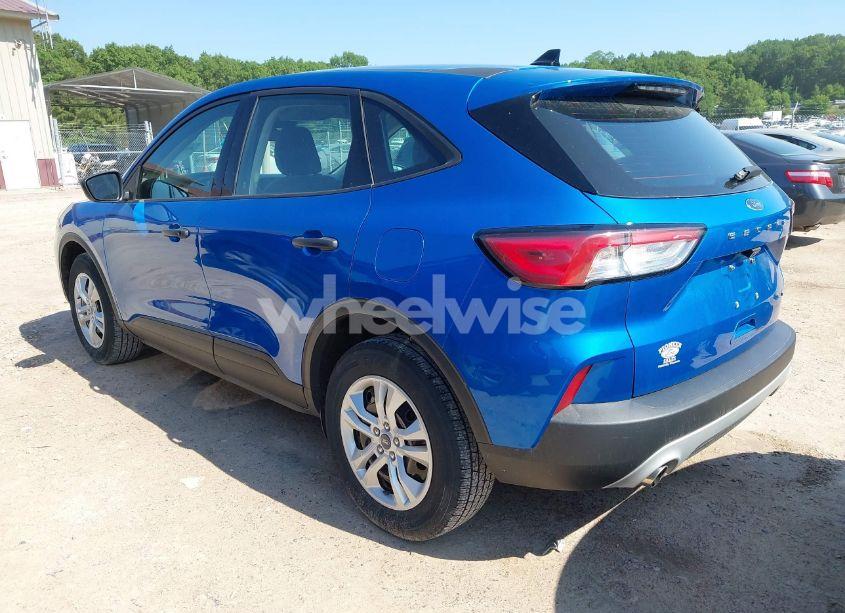 Photo 3 of 2020 Ford Escape S (VIN 1FMCU9F63LUA49364)