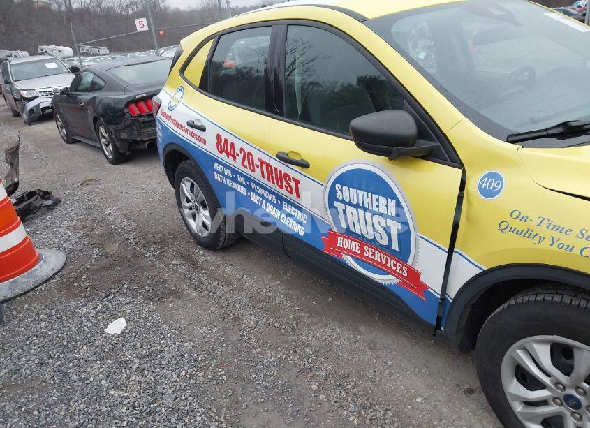 Photo 17 of 2020 Ford Escape S (VIN 1FMCU9F64LUB47349)