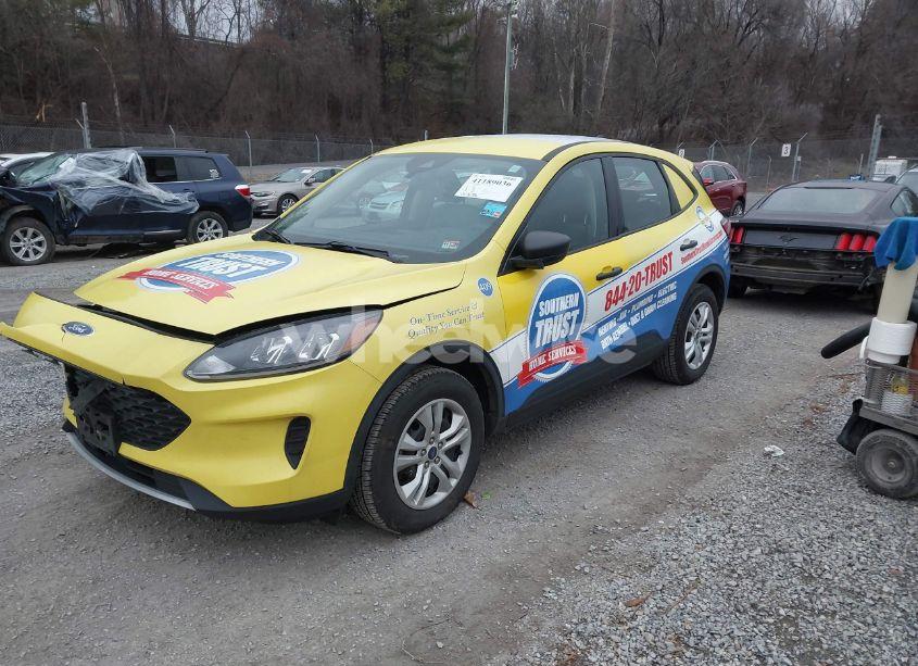 Photo 2 of 2020 Ford Escape S (VIN 1FMCU9F64LUB47349)