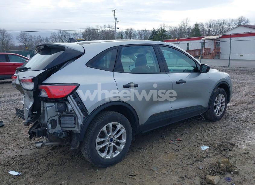 Photo 4 of 2022 Ford Escape S (VIN 1FMCU9F65NUA28678)