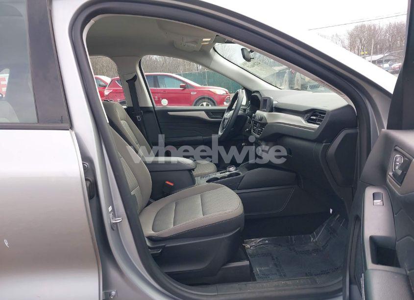 Photo 5 of 2022 Ford Escape S (VIN 1FMCU9F65NUA28678)