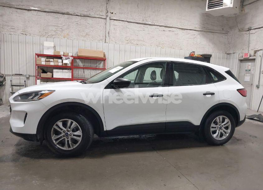 Photo 14 of 2022 Ford Escape S (VIN 1FMCU9F65NUB53101)