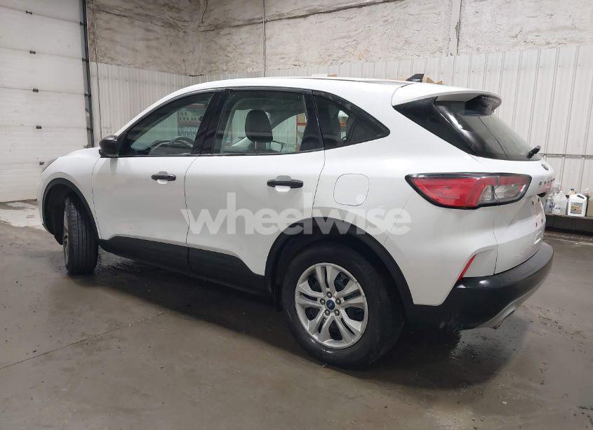 Photo 3 of 2022 Ford Escape S (VIN 1FMCU9F65NUB53101)