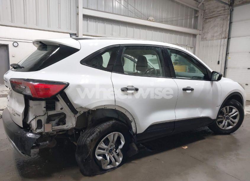 Photo 6 of 2022 Ford Escape S (VIN 1FMCU9F65NUB53101)