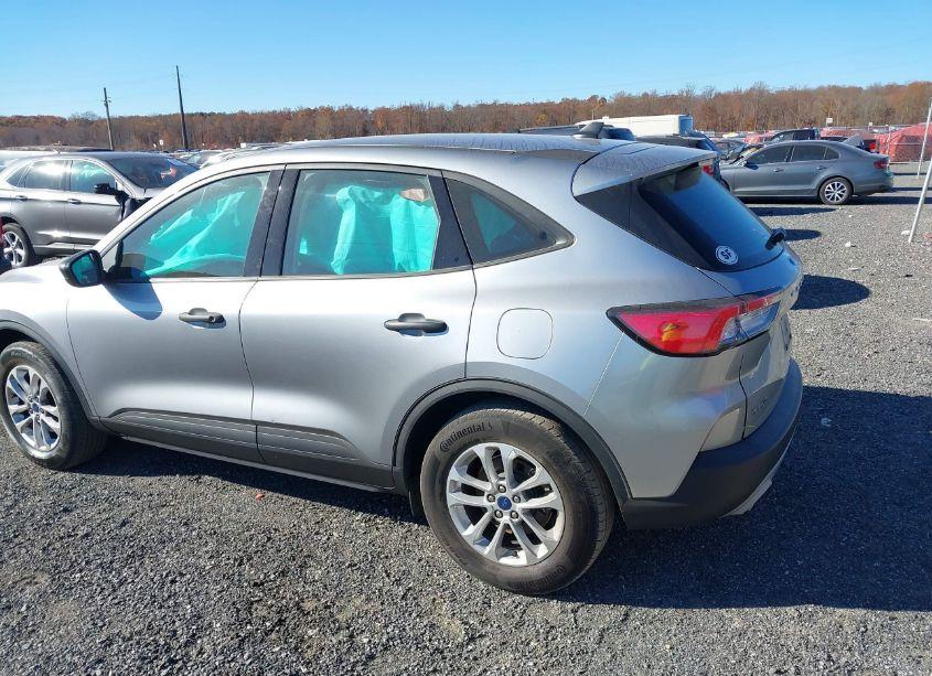 Photo 14 of 2022 Ford Escape S (VIN 1FMCU9F66NUB66830)