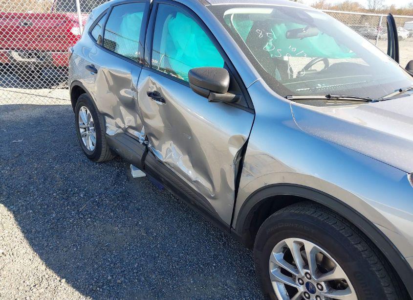 Photo 6 of 2022 Ford Escape S (VIN 1FMCU9F66NUB66830)