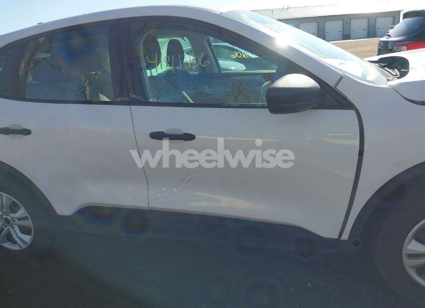 Photo 14 of 2021 Ford Escape S (VIN 1FMCU9F67MUA99055)