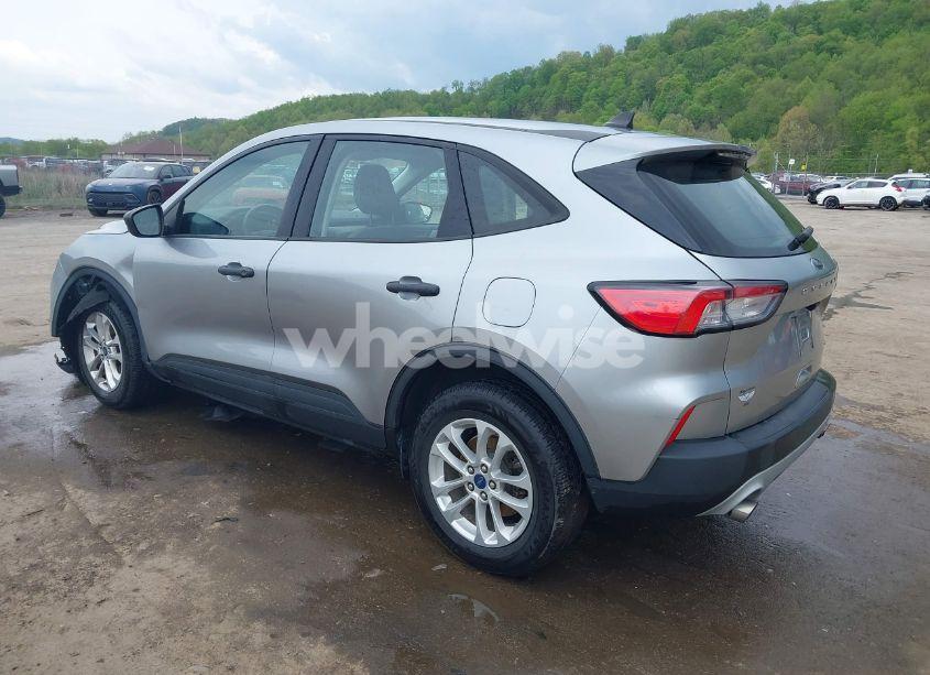 Photo 3 of 2021 Ford Escape S (VIN 1FMCU9F67MUB13567)