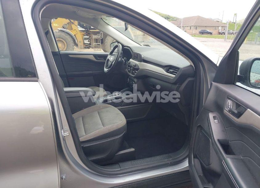 Photo 5 of 2021 Ford Escape S (VIN 1FMCU9F67MUB13567)