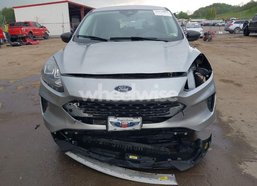 Photo 6 of 2021 Ford Escape S (VIN 1FMCU9F67MUB13567)