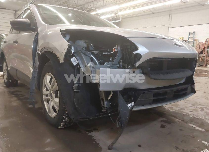 Photo 6 of 2020 Ford Escape S (VIN 1FMCU9F68LUB86560)