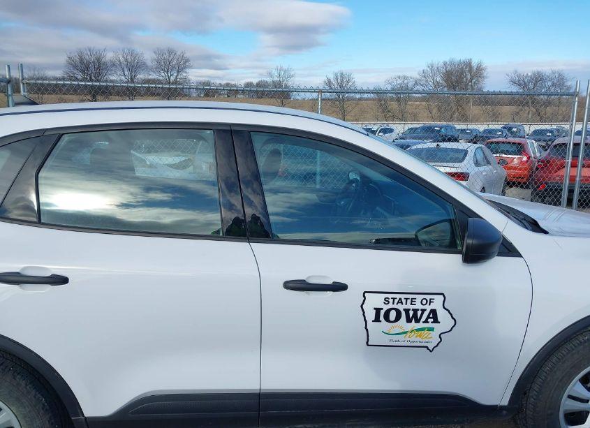 Photo 13 of 2021 Ford Escape S (VIN 1FMCU9F68MUA51256)