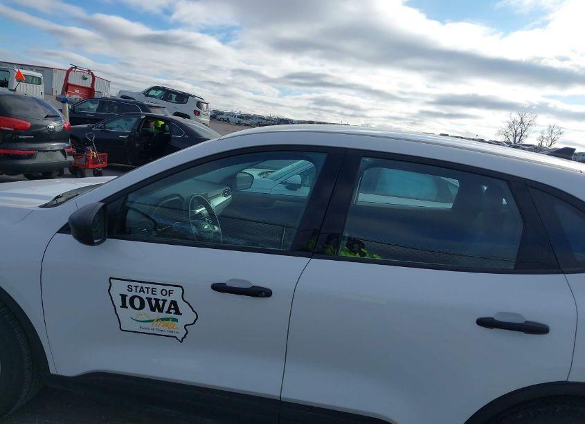 Photo 14 of 2021 Ford Escape S (VIN 1FMCU9F68MUA51256)