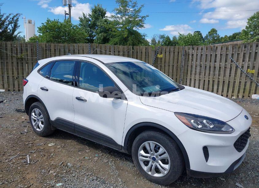 2021 Ford Escape S (VIN 1FMCU9F68MUB14274) main photo