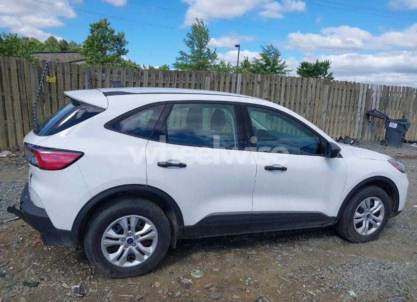 Photo 13 of 2021 Ford Escape S (VIN 1FMCU9F68MUB14274)