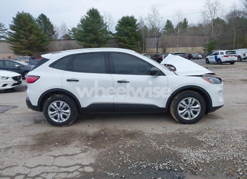 Photo 13 of 2021 Ford Escape S (VIN 1FMCU9F69MUA16645)