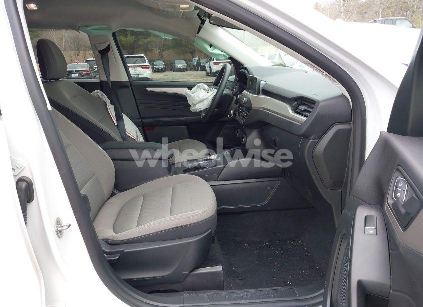 Photo 5 of 2021 Ford Escape S (VIN 1FMCU9F69MUA16645)