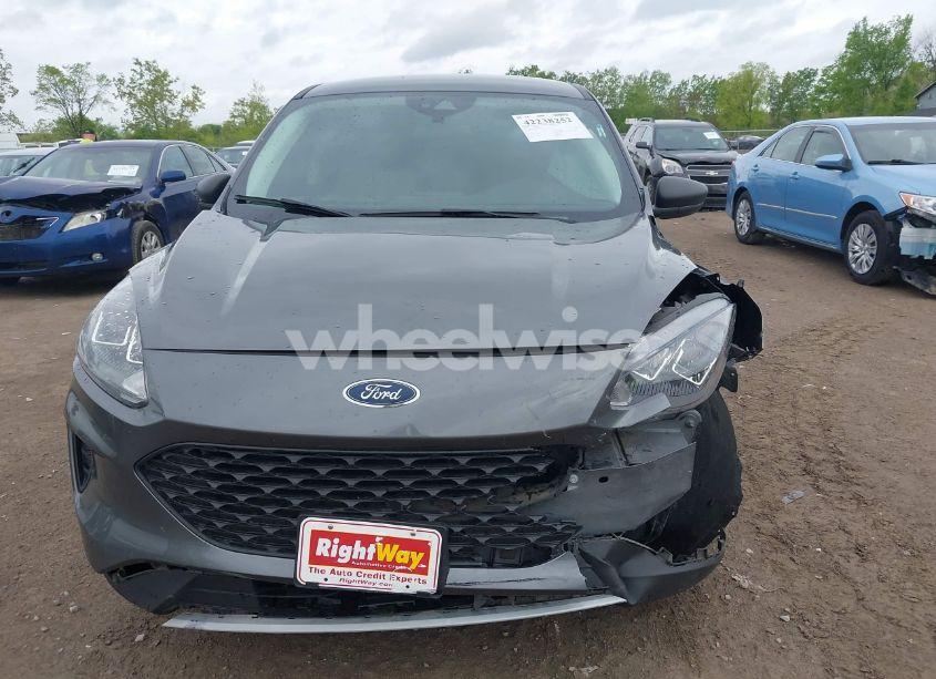 Photo 13 of 2021 Ford Escape S (VIN 1FMCU9F69MUA73640)
