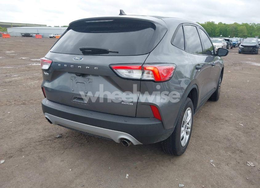 Photo 4 of 2021 Ford Escape S (VIN 1FMCU9F69MUA73640)
