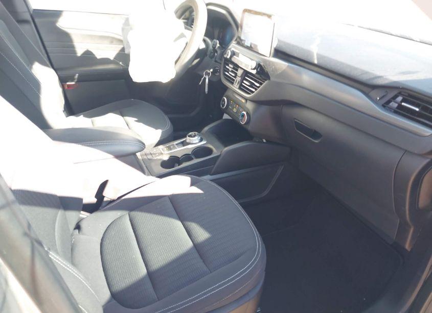 Photo 5 of 2023 Ford Escape (VIN 1FMCU9FN5PUB21145)