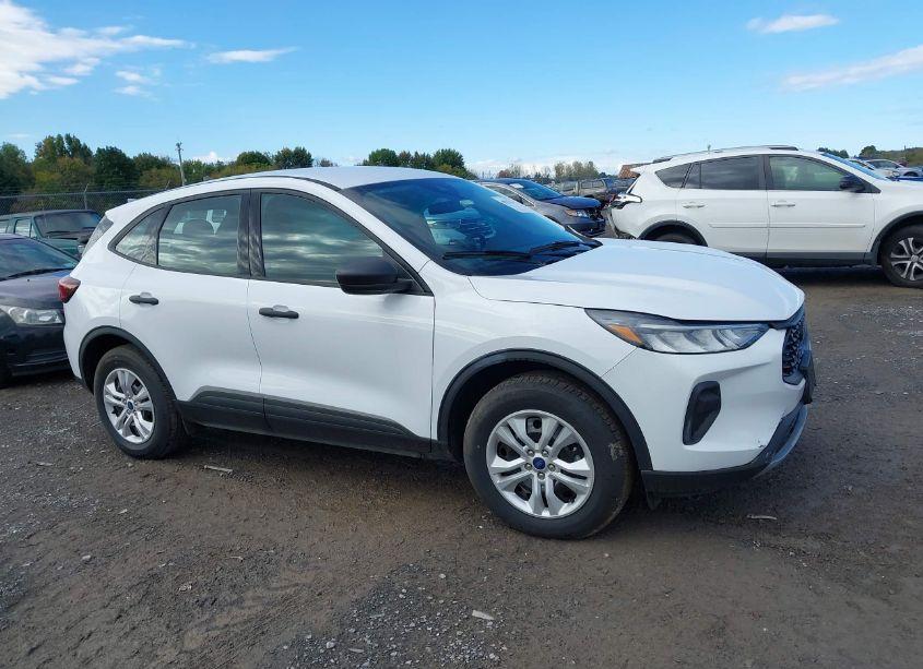 2023 Ford Escape (VIN 1FMCU9FN6PUA27369) main photo