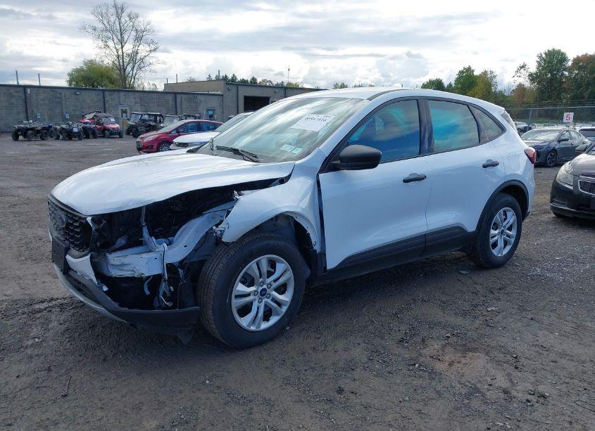 Photo 2 of 2023 Ford Escape (VIN 1FMCU9FN6PUA27369)