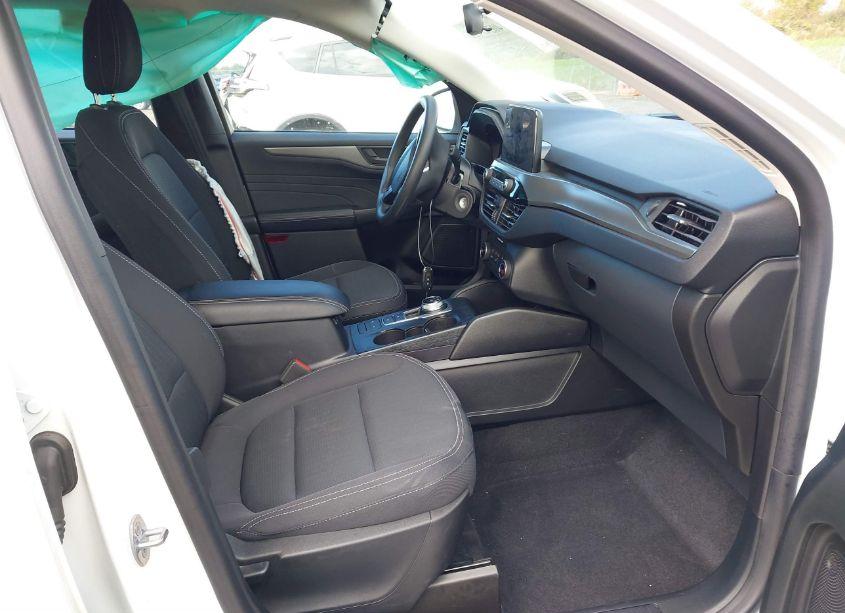 Photo 5 of 2023 Ford Escape (VIN 1FMCU9FN6PUA27369)