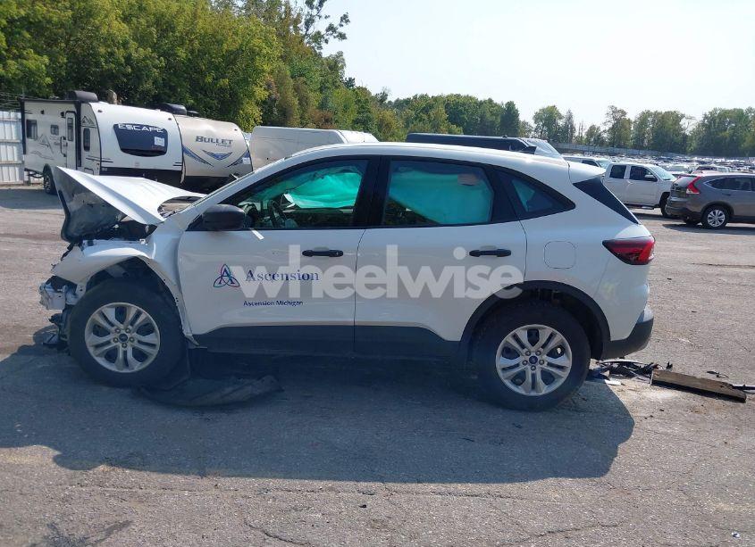 Photo 13 of 2023 Ford Escape (VIN 1FMCU9FN9PUA30282)
