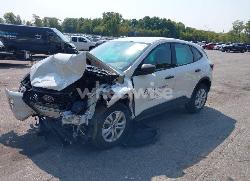 Photo 2 of 2023 Ford Escape (VIN 1FMCU9FN9PUA30282)